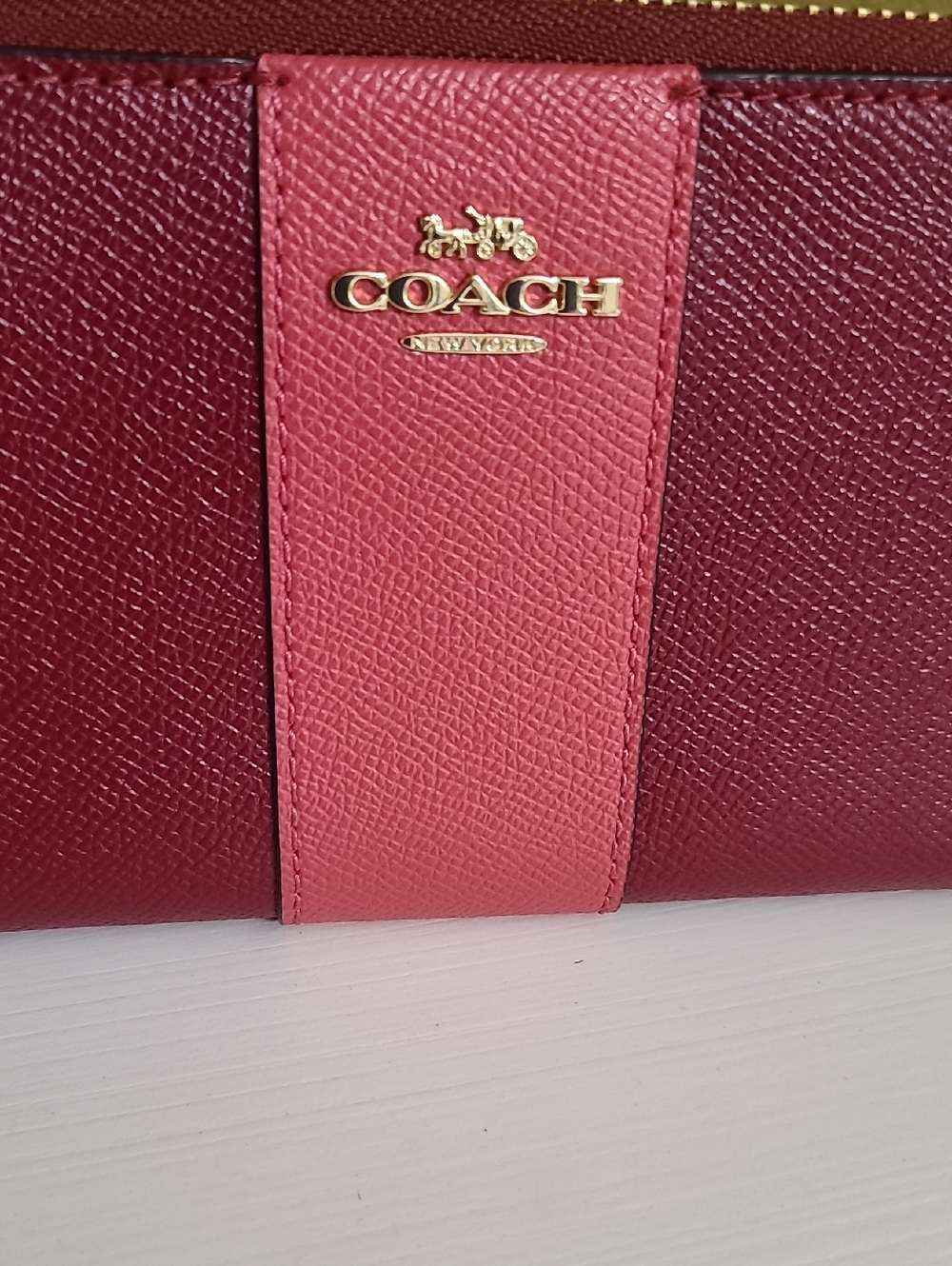 COACH Pink & Burgundy Zip-Around Leather Wallet - Picture 2 of 8